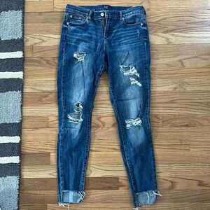Women’s GAP distressed jeans
